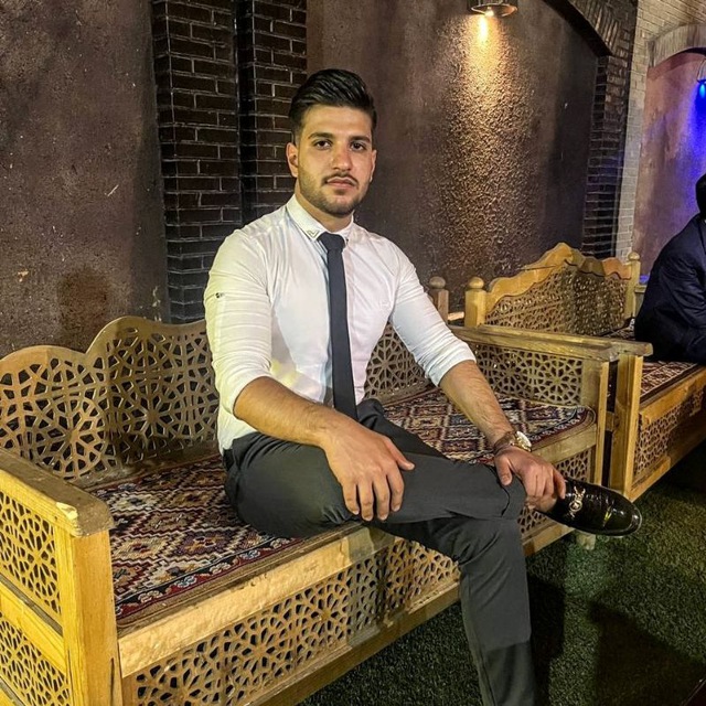 محسن کیانی